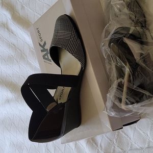 Anne Klein Sport 9.5 M wedge